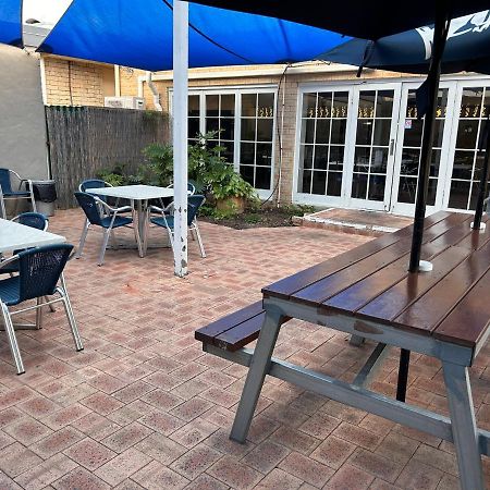 Jurien Bay Hotel Motel Bagian luar foto