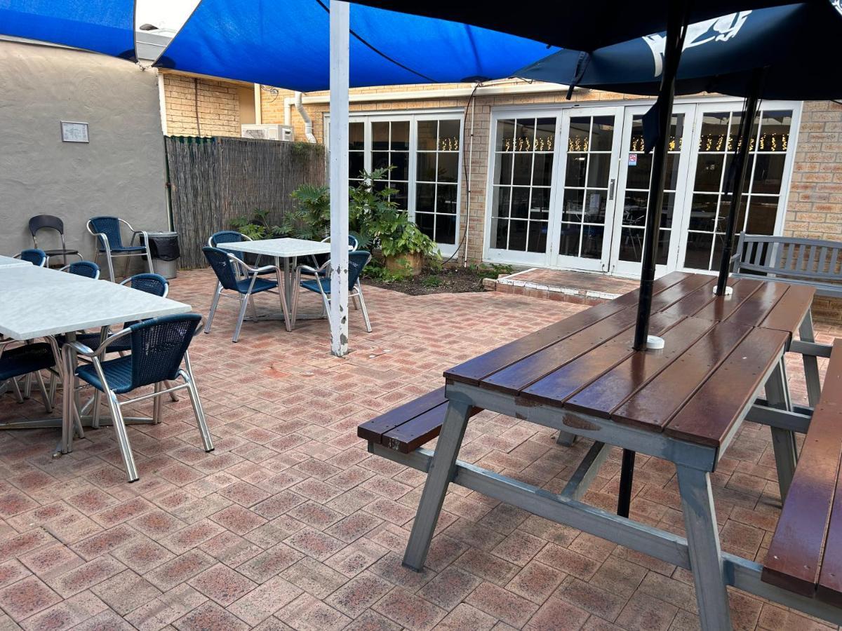 Jurien Bay Hotel Motel Bagian luar foto