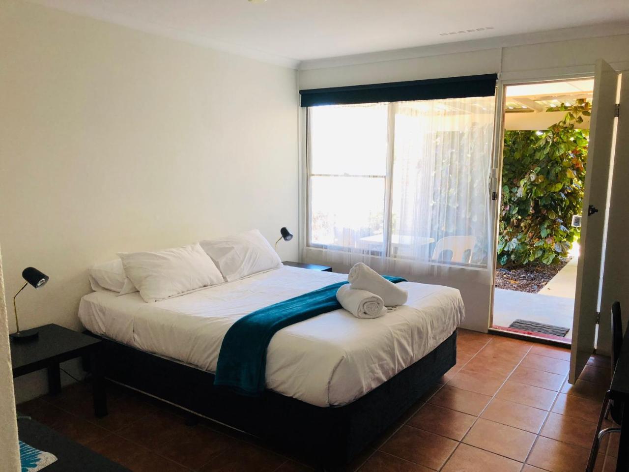 Jurien Bay Hotel Motel Bagian luar foto