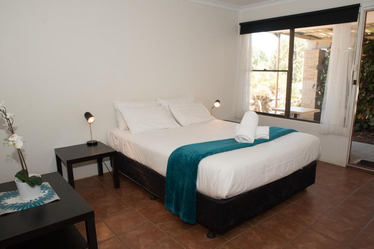 Jurien Bay Hotel Motel Bagian luar foto