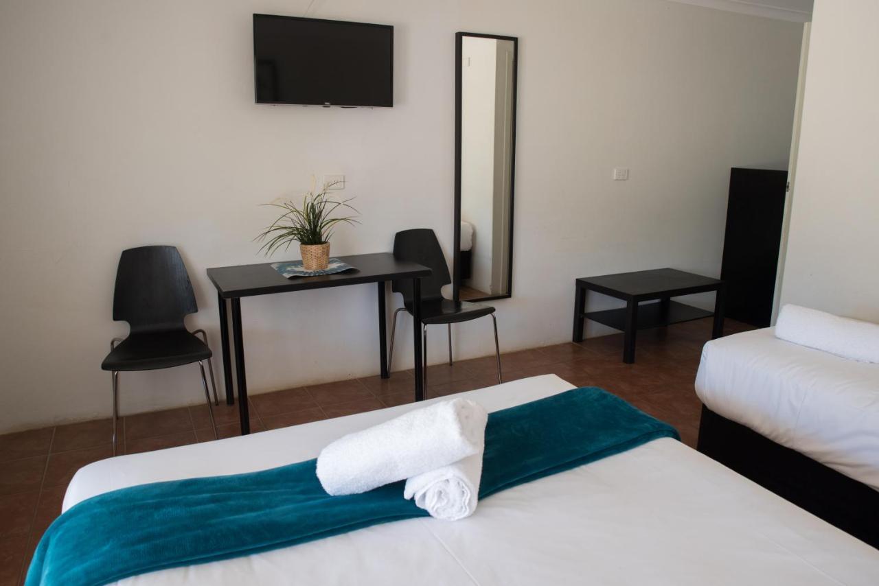 Jurien Bay Hotel Motel Bagian luar foto